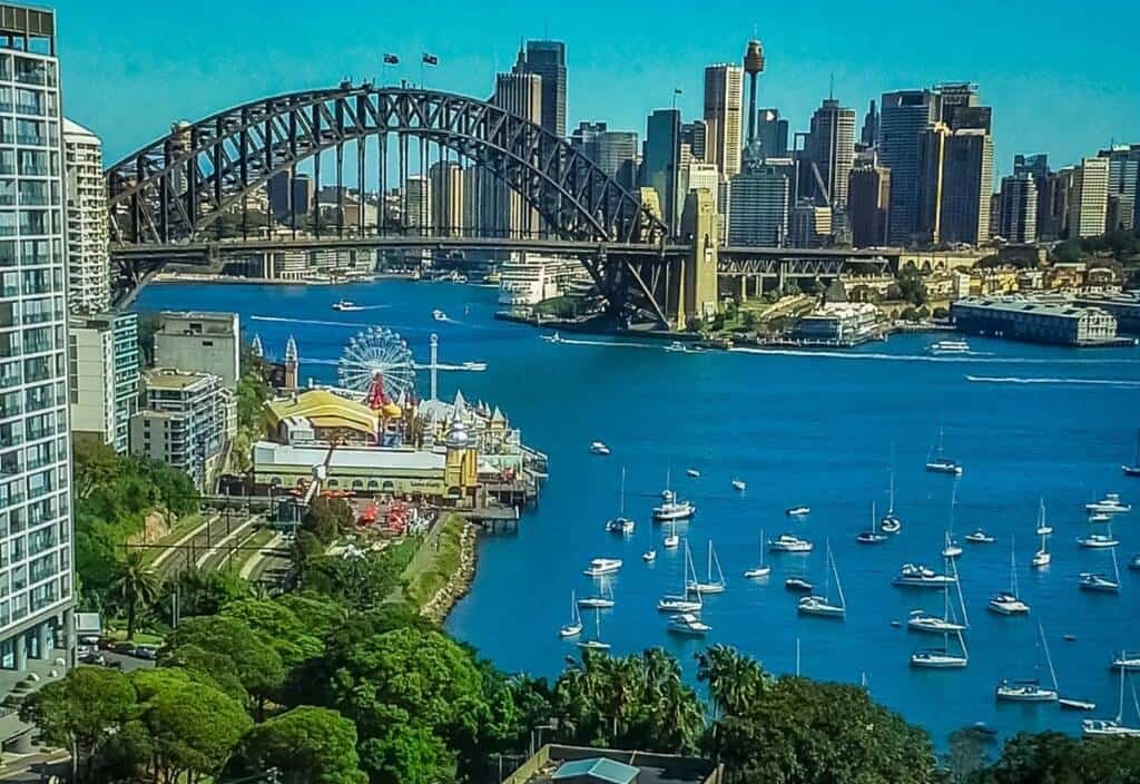 We have asked travellers to tell us their favourite places in Australia and New Zealand to spend a few days. Read on to see where they chose.